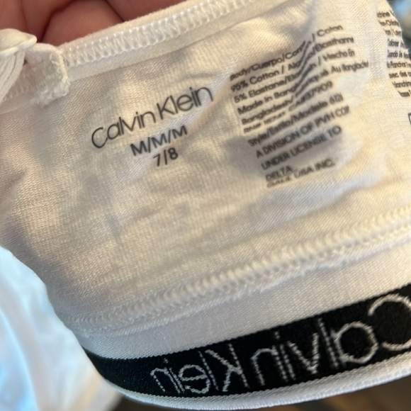 Calvin Klein bra girls size M 7/8 EUC. - Picture 3 of 3